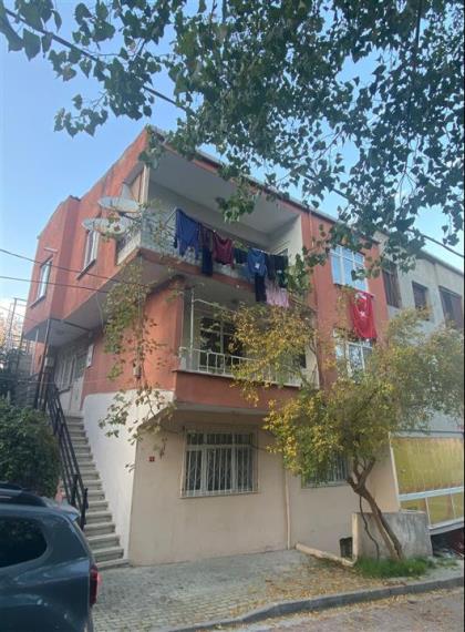 FİRUZKÖY MAH. MERKEZİ KONUMDA KİRALIK 2+1 DAİRE