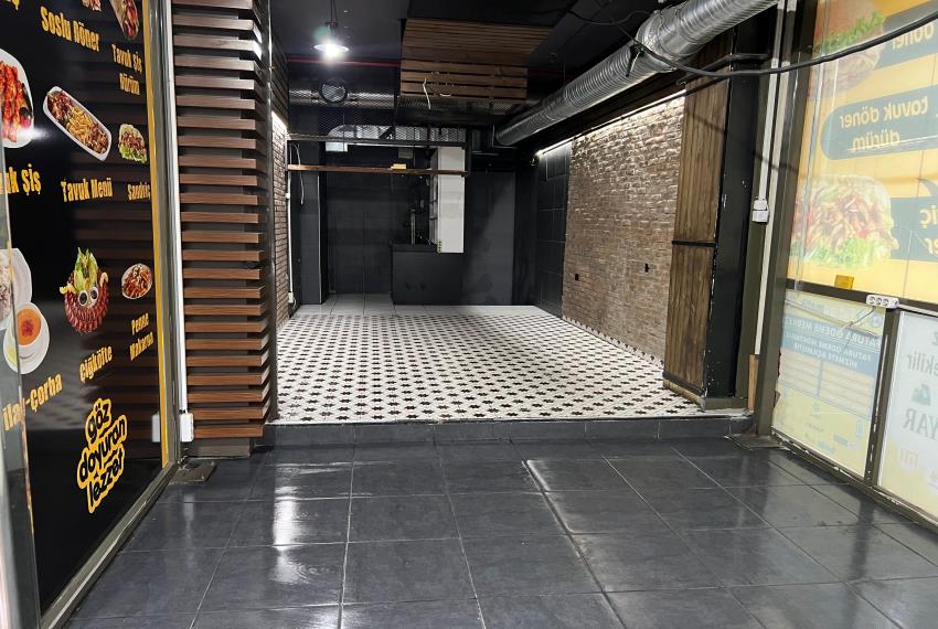 BEYLİKDÜZÜ ADNAN KAHVECİ KALEKENT SATILIK BOŞ DÜKKAN